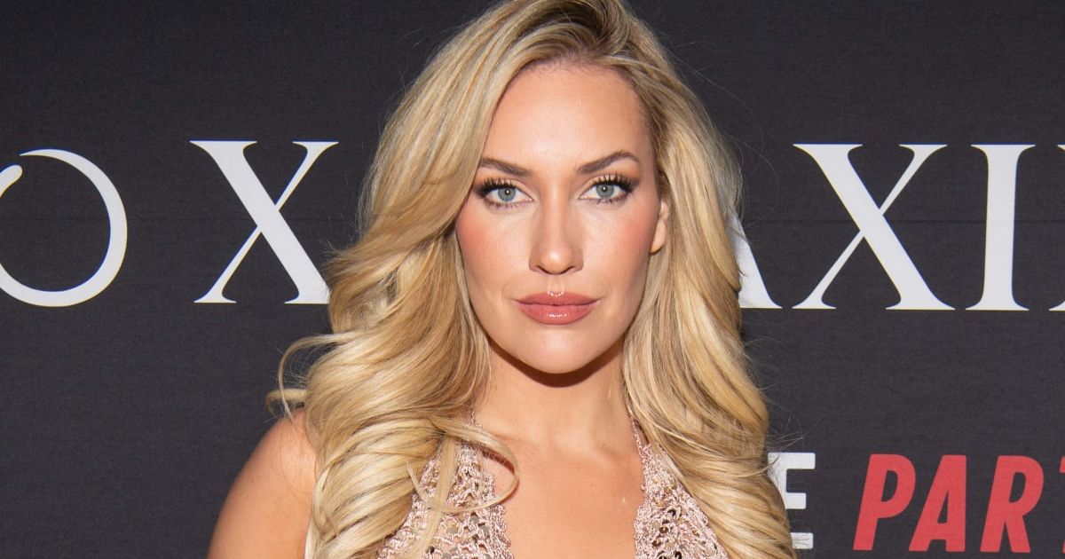Paige Spiranac treats fans with makeup-free selfies (Getty Images)