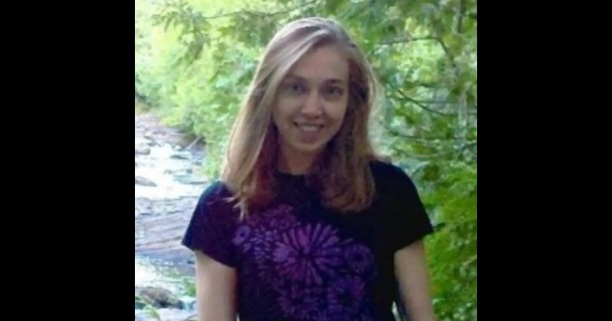 Lauren Erickson Van Wart has been identified as the victim in the Bahamas shark attack (LinkedIn/Lauren Van Wart)
