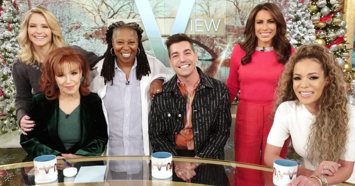 From his struggles with colorblindness to the release of his new album, comedian Matt Rogers brings holiday spirit in his candid conversation with 'The View' hosts  (Instagram/@mattrogerstho)