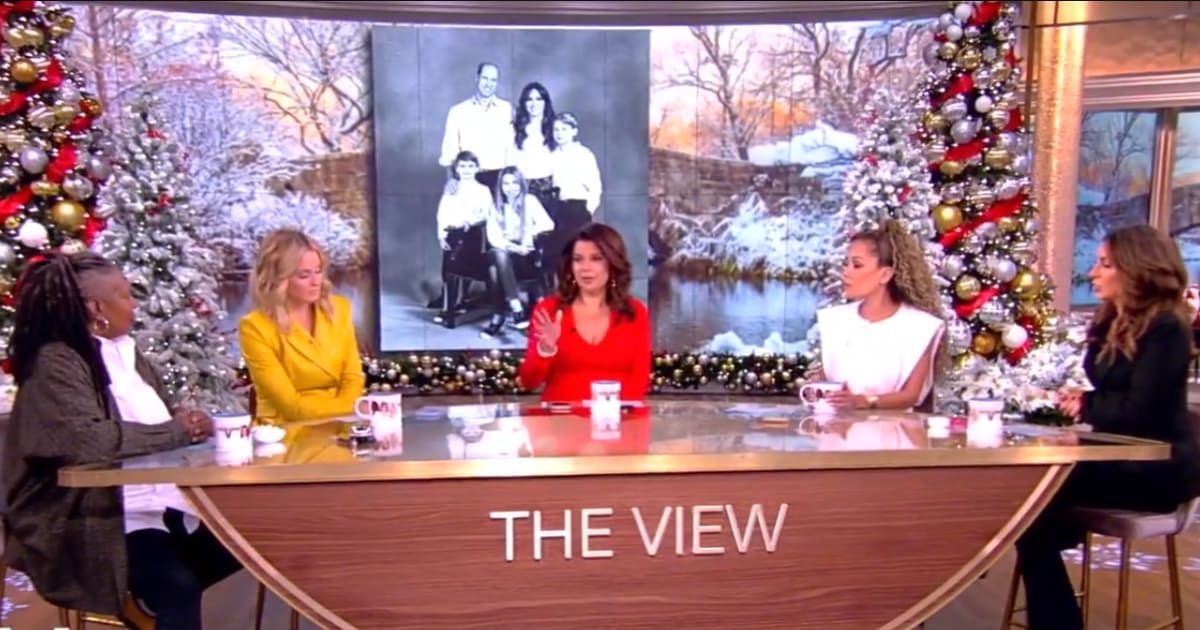 'The View' co-hosts discussed holiday cards in their recent episode (Screengrab/The View/X)
