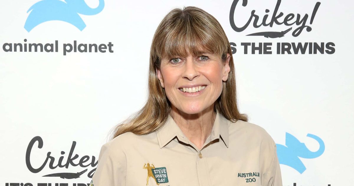 'Still a beautiful young lady': Terri Irwin stuns fans with throwback image from 30 years ago