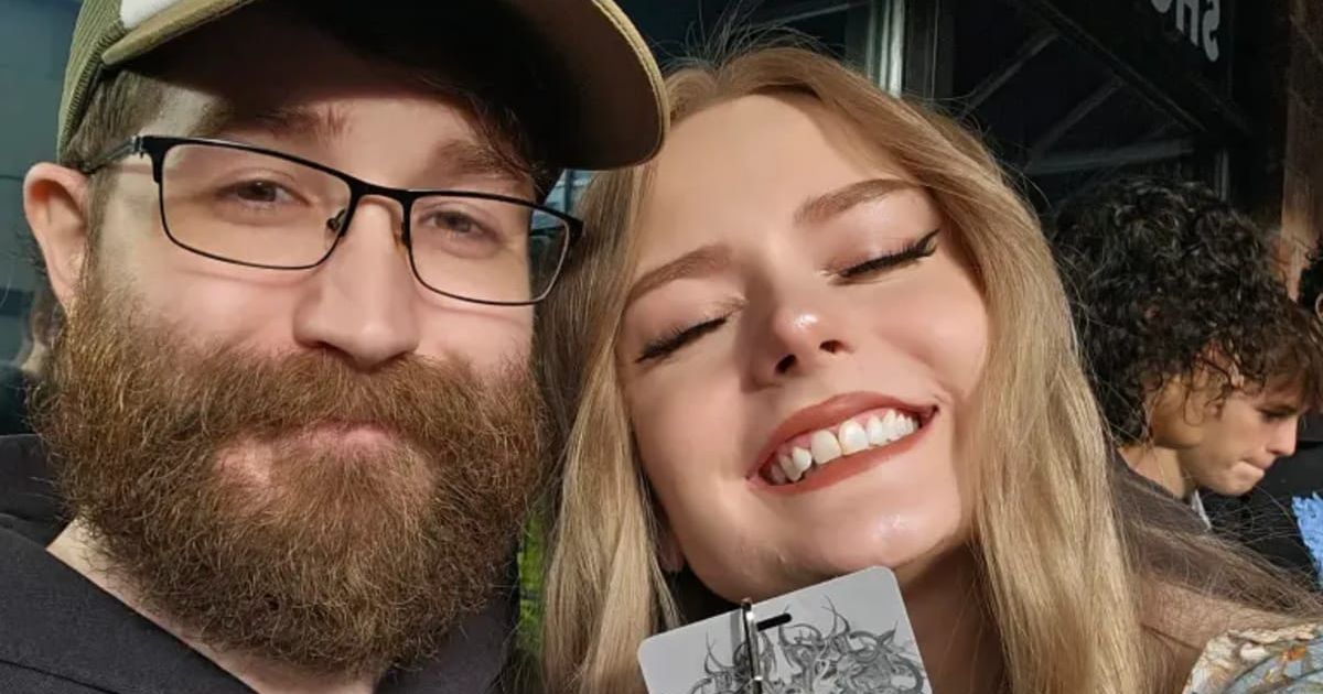 Holle Knoll with former boyfriend Conrad Carriker who attacked her (@HollePeno/X)