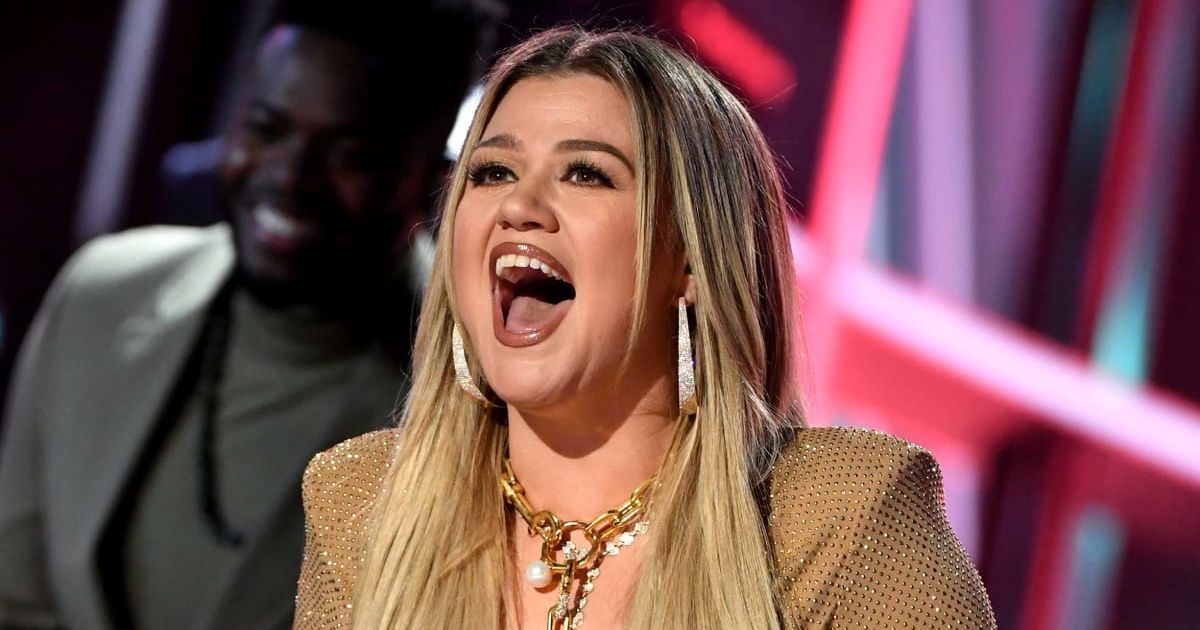 Kelly Clarkson proudly reveals post-weight loss life on 'The Kelly Clarkson Show' (Getty Images)