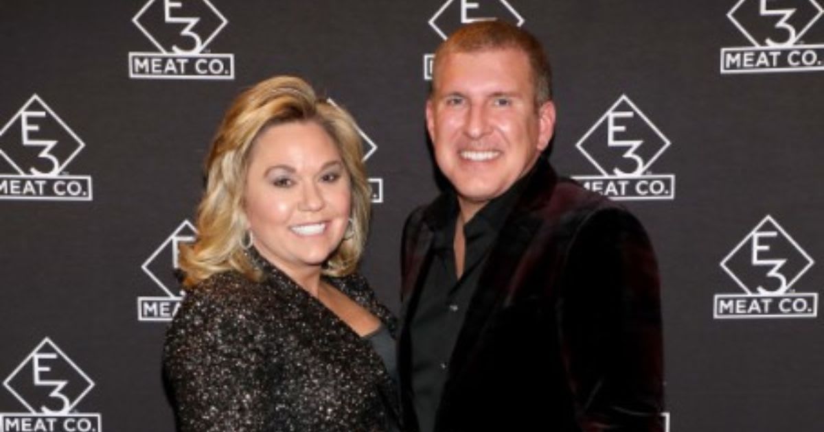 Todd Chrisley of 'Chrisley Knows Best' talks about the 'filthy' condition of the prison in which he is imprisoned (Getty Images)