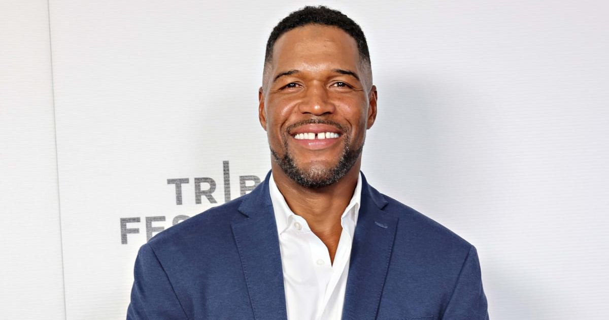 'Want that LV trunk!' Michael Strahan's fans in awe as 'GMA' star flaunts exquisite living room decor 