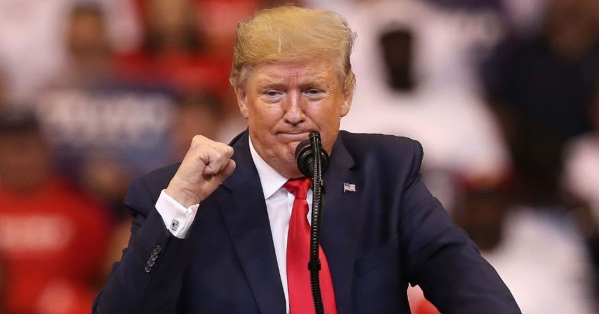 A binder containing highly classified info about Russia reportedly when missing underb Donald Trump (Getty Images)