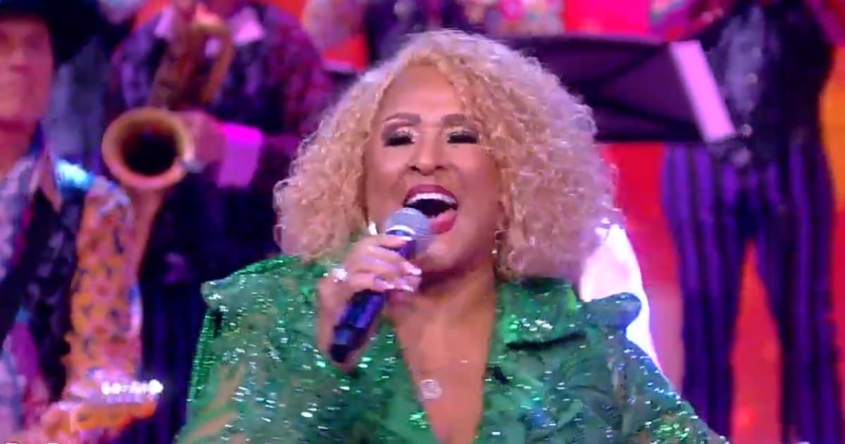 Darlene Love performs 'Christmas (Baby Please Come Home)' for the ninth year on 'The View' (Screengrab/The View/X)