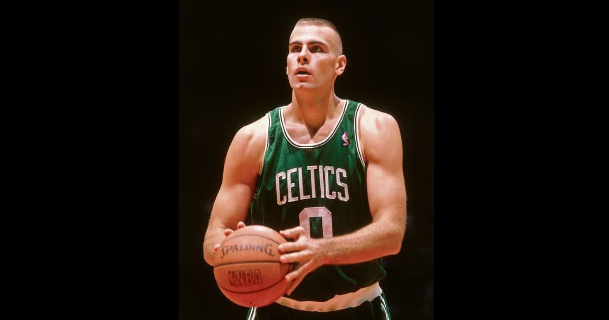 'Loss of a legend': Internet pays tribute to Eric Montross as ex-UNC basketball star and NBA player dies due to cancer