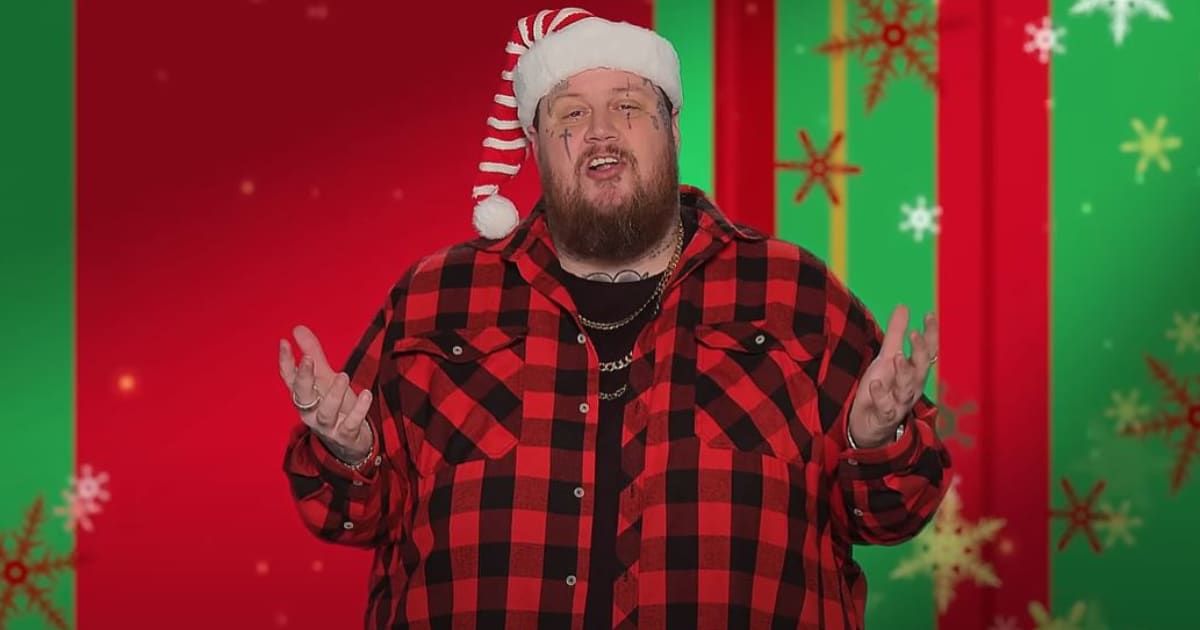 This holiday season, rapper Jelly Roll took gift-giving to an uproarious level, ditching traditional presents for an unforgettable gift of tattoos (JimmyKimmelLive/YouTube)
