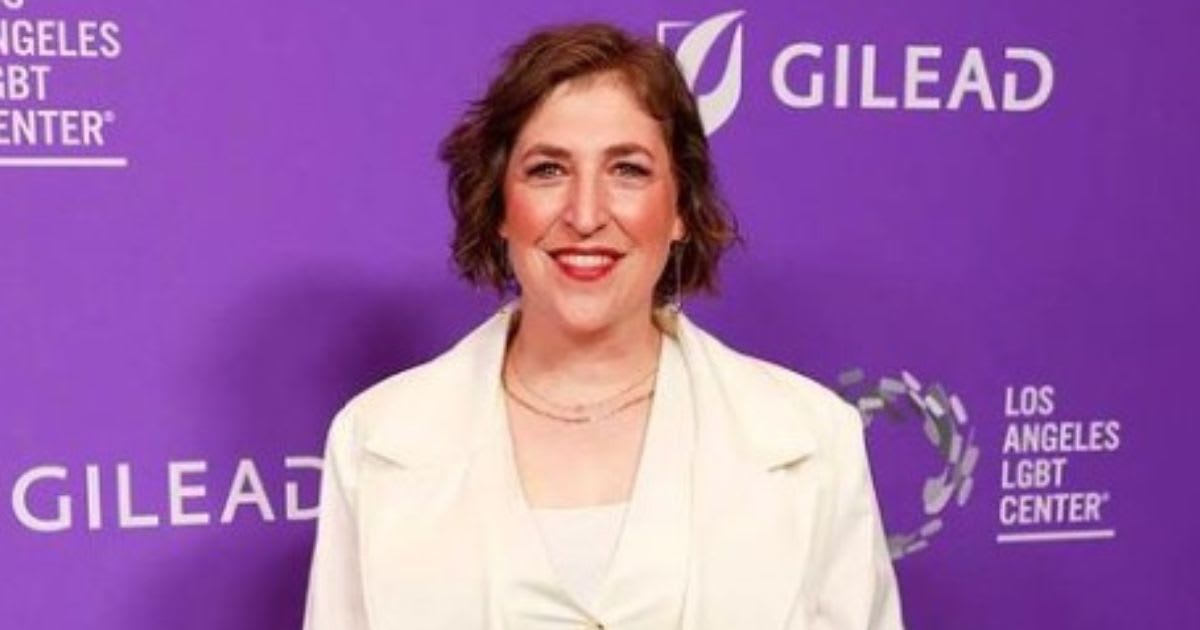 Mayim Bialik intially wanted a large family but stopped at two children (Instagram/@missmayim)