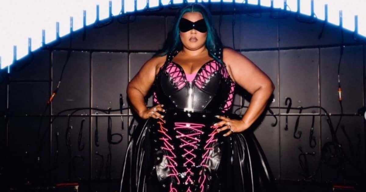 Lizzo has been involved in a court battle with her former workers (@lizzobeeating/Instagram)