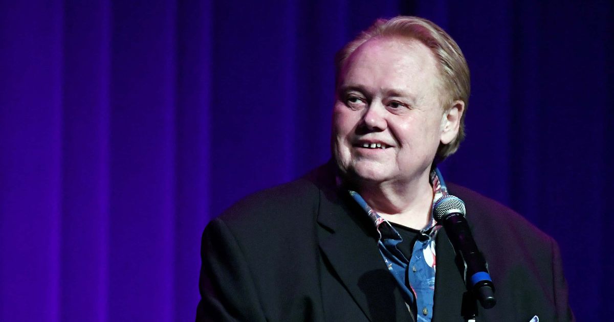 Louie Anderson's sister Lisa filed a lawsuit against his manager as the late comedian changed his will four days before his death (Getty Images)