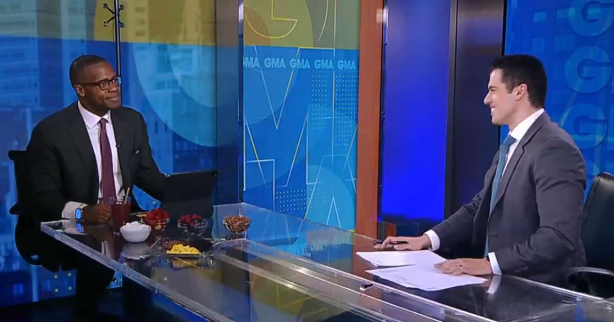 Dr Darien Sutton spoke about the TikTok fitness trend with Gio Benitez on the December 23, 2023 episode of 'GMA' (Screengrab/@GMA/X)