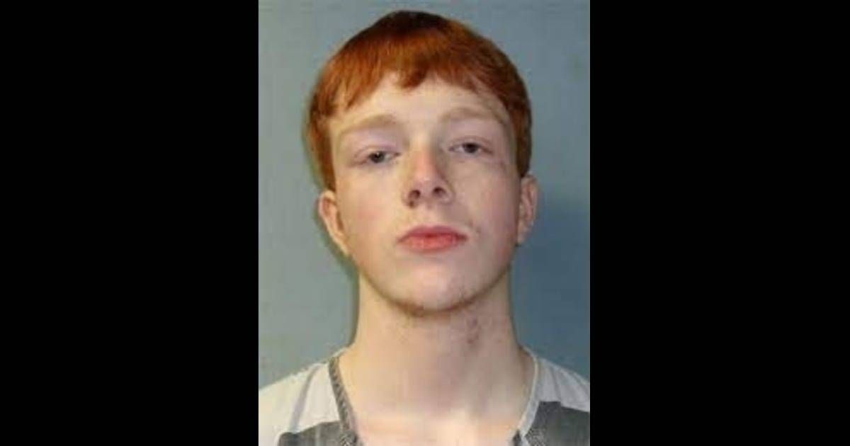 Connor Hilton, 17, is charged with murder, accused of killing his 18-year-old friend and injuring a 19-year-old (Galveston County Sheriffs Office)