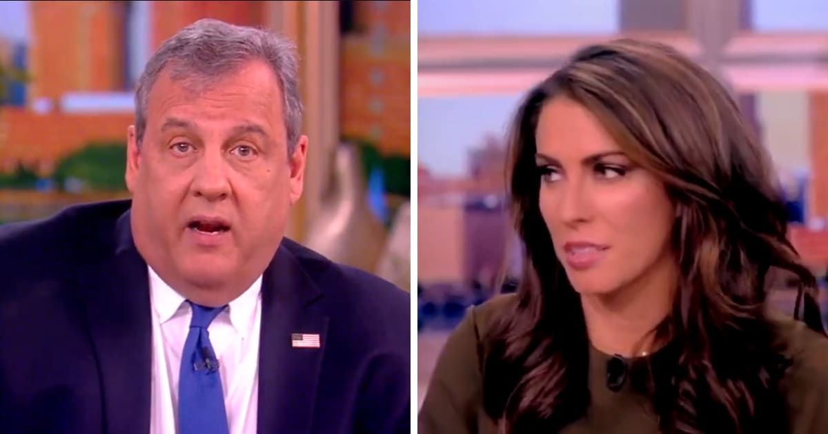 Chris Christie and Alyssa Farah Griffin on the January 3, 2024 episode of 'The View' (Screengrab/@GovChristie/X)