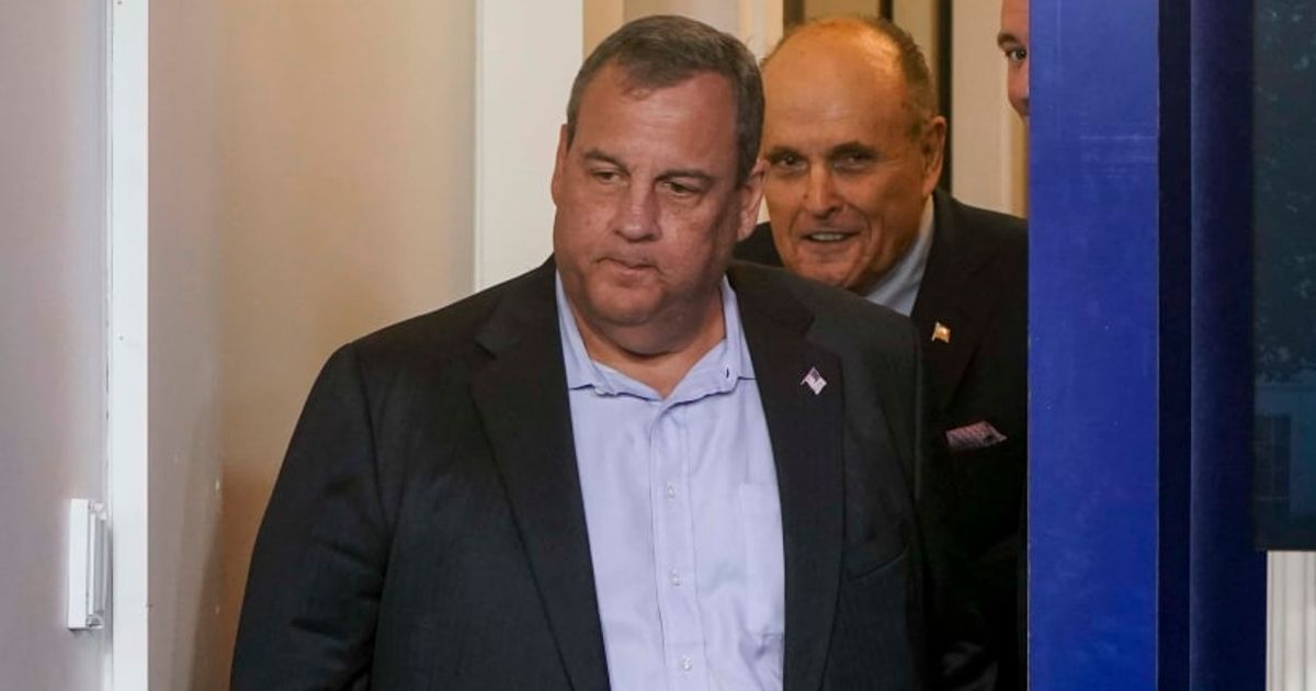 'Keep the truth going': Internet sides with Chris Christie as he reveals why he refuses to drop out of the race