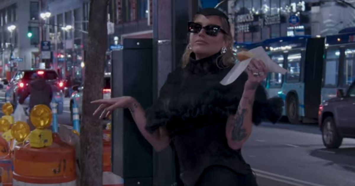 Kesha, 36, is presently a free agent with no label collaboration (Kesha/YouTube/screengrab)