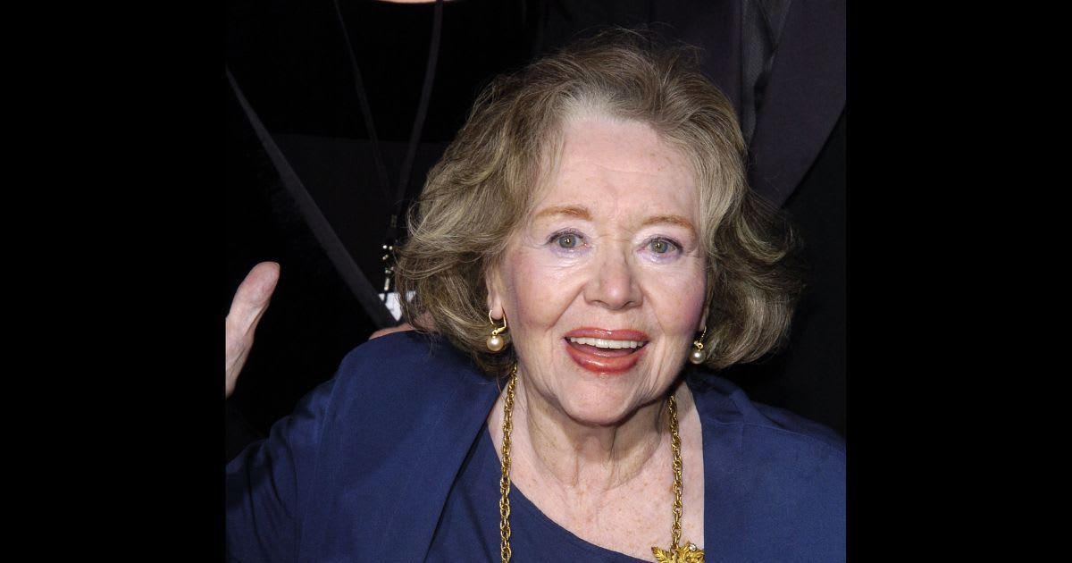 Glynis Johns of 'Mary Poppins' dies at the age of 100 (Getty Images)