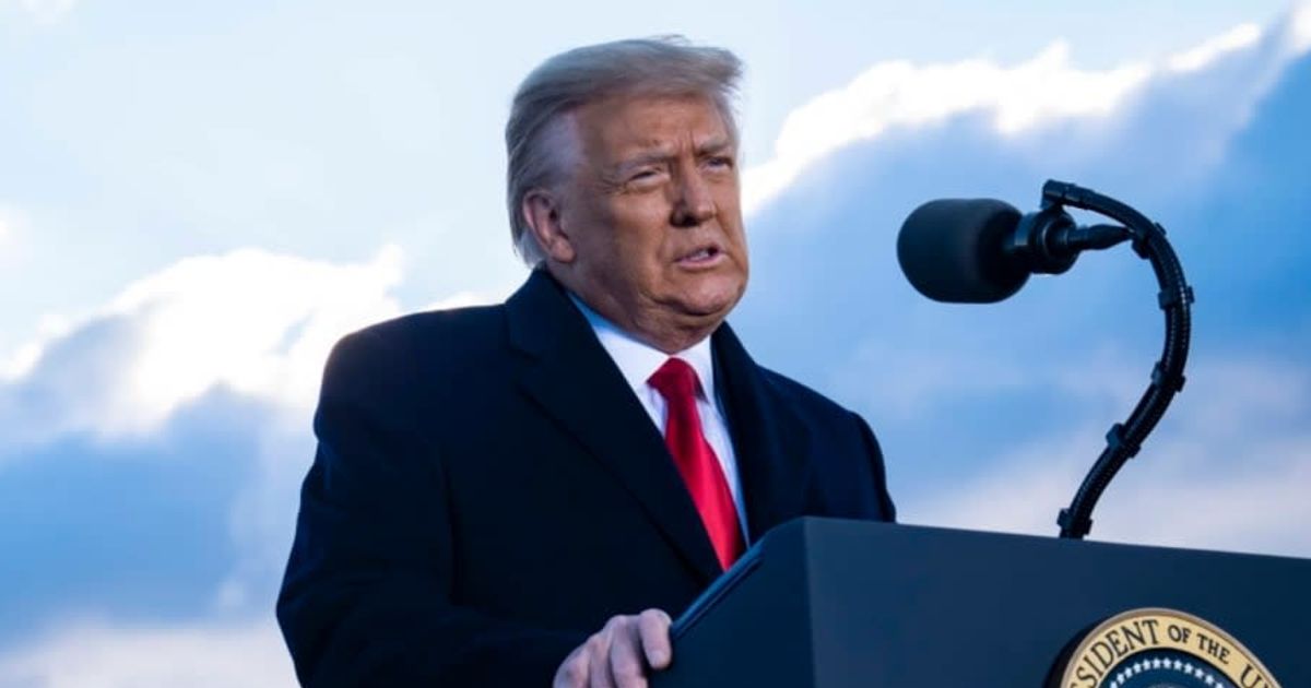 'Dumb as a box of rocks': Internet slams Trump as he says Civil War could have been 'negotiated'