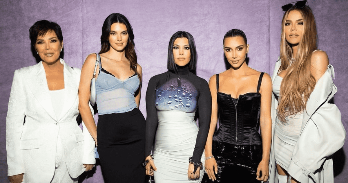 Kardashian-Jenners' private chef spills 'late-night snacks', cheat meals' and 'rigid fitness' regimen of  the Family (@kourtneykardash/Instagram)  