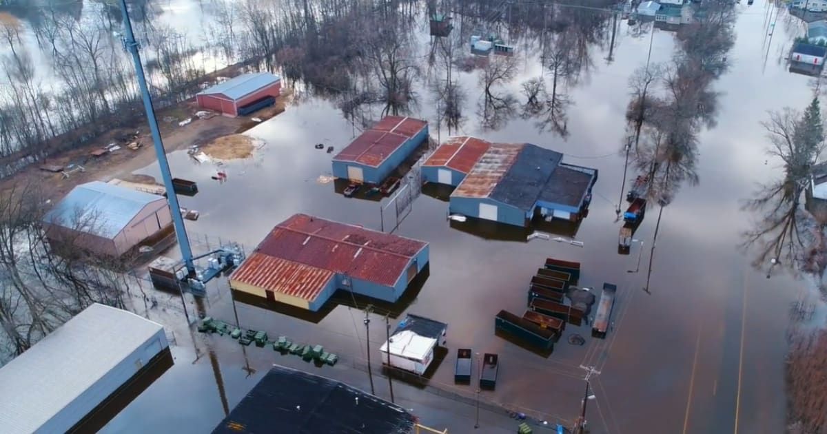 Internet concerned as millions in Texas, Gulf Coast put on alerts as they face floods amid torrential rain