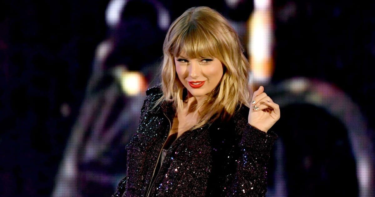 Taylor Swift is available on X searches again after deepfake images scandal (GettyImages)
