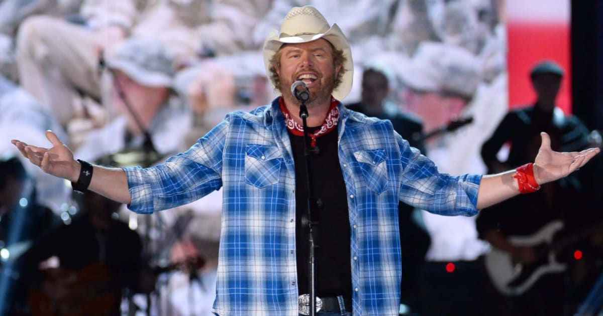 Toby Keith was diagnosed with stomach cancer in 2022 (Getty Images)