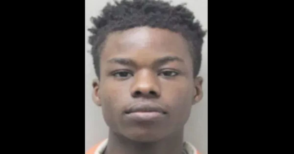Kimmy Dauntain Jr was being escorted to a relative's funeral when he escaped (St. Mary Parish Sheriff's Office)