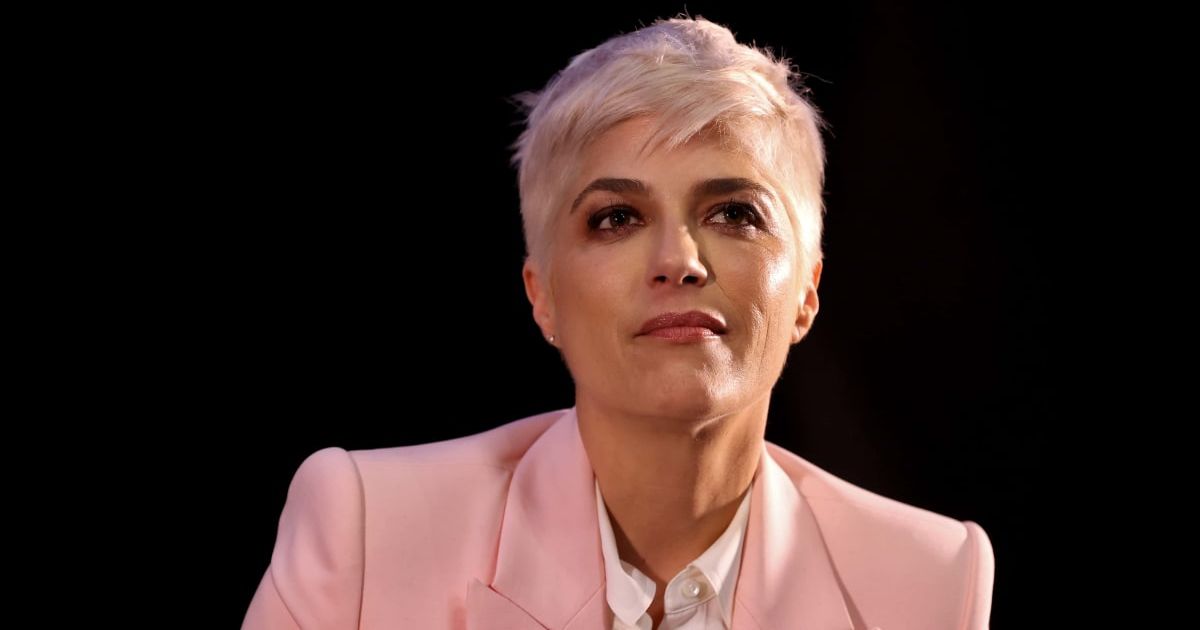 ‘Said it, meant it’: Internet unconvinced as Selma Blair apologizes for viral Islamophobic remark