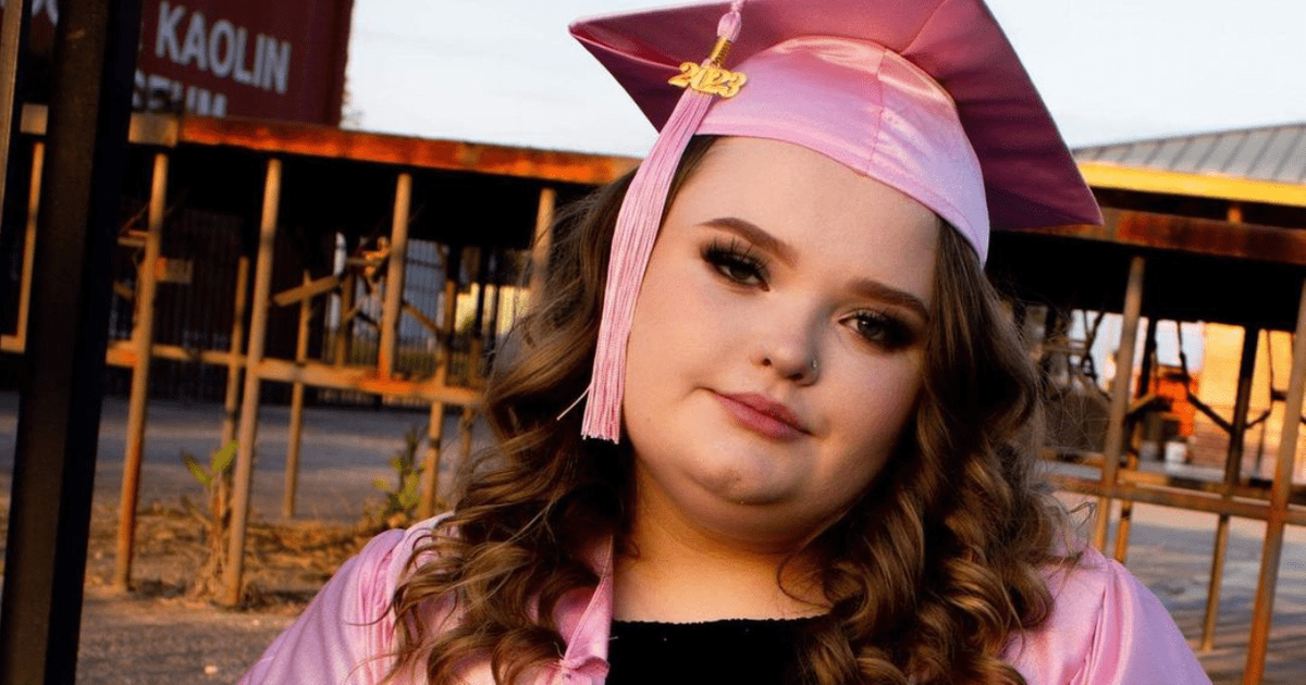 'Mama June' alum Honey Boo Boo received a gift from her family on graduating high school (@honeybooboo/Instagram)