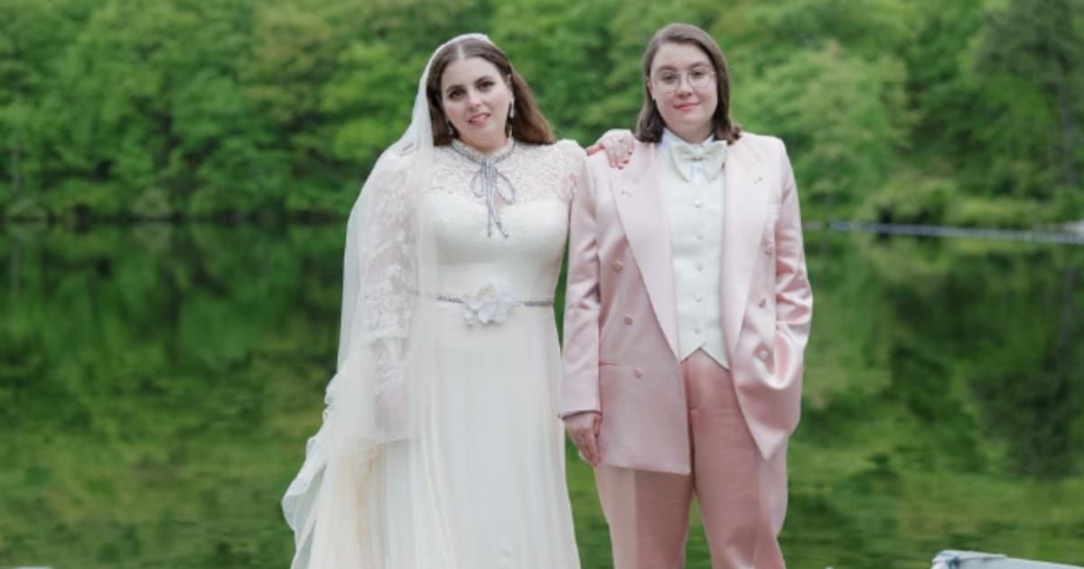 Beanie Feldstein married Bonnie-Chance Roberts in May 2023 (@beaniefeldstein/Instagram)