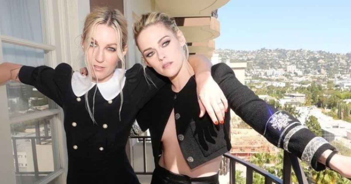 Kristen Stewart is constantly changing her wedding plans with Dylan Meyer (Instagram/@spillzdylz)