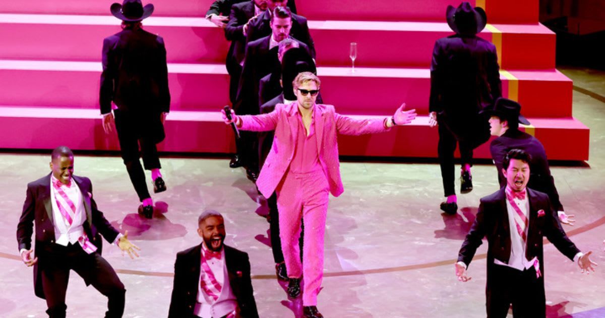 Ryan Gosling brings other guests on stage (Photo by Kevin Winter/Getty Images)