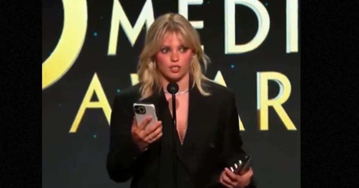 Renee Rapp accepts the Outstanding Music Artist Award onstage during the 35th annual GLAAD Media Awards (Screenshot/X)