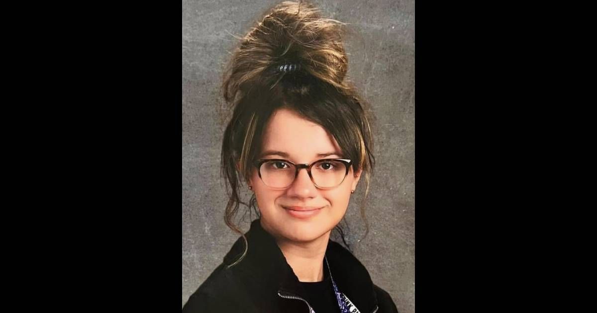 Payton Murrieta has dark red dyed hair and brown eyes (Nampa Police Department)