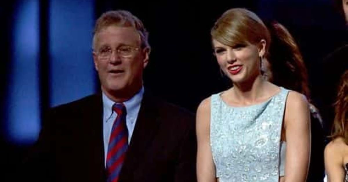 Taylor Swift's father Scott Kingsley Swift has not been charged for allegedly assaulting an Australian pap during her visit to the country for her Eras Tour (Getty Images)