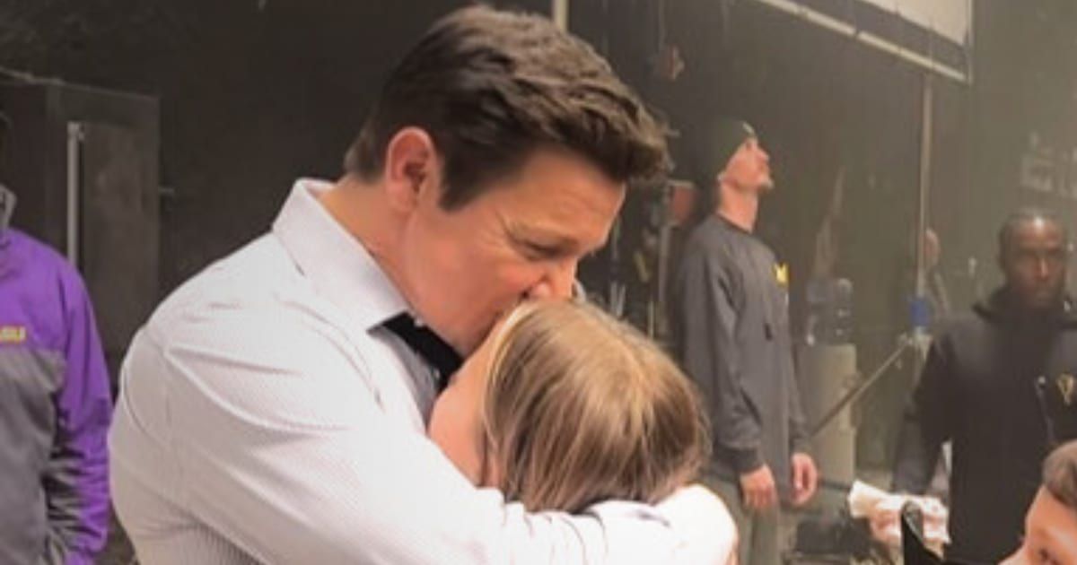 The love, respect, and adoration between Jeremy Renner and his favorite daughter Ava is growing as she grows (@jeremyrenner/ Instagram)