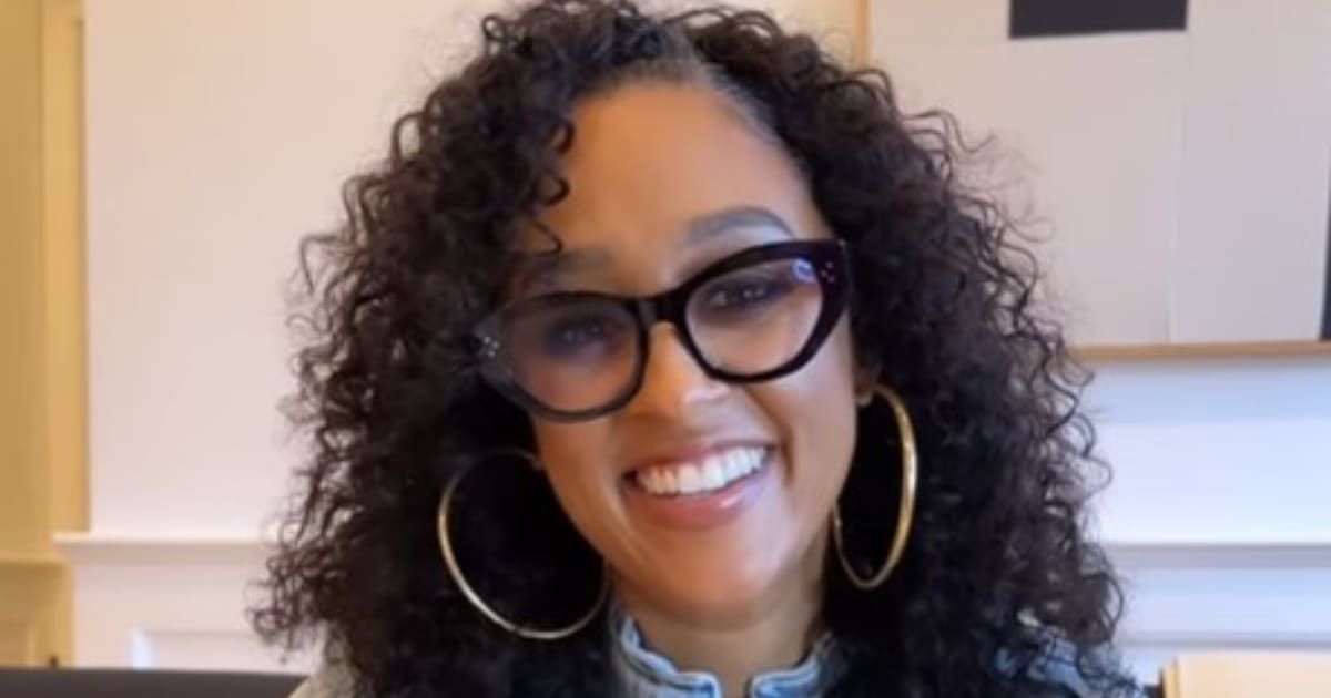 Tia Mowry opens up on ‘whirlwind’ divorce journey, says time has a way of ‘soothing pain’ (@tiamowry/Instagram )