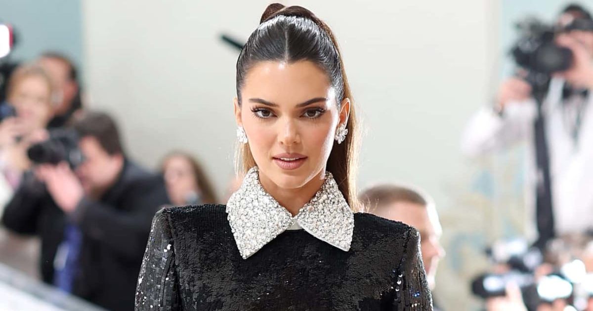 Kendall Jenner's Gucci airport scene draws fan backlash (Getty Images)