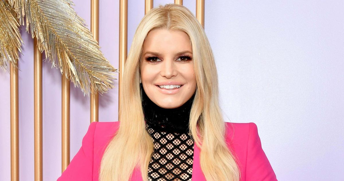 Jessica Simpson's friends worry that she may be on the verge of relapsing (Getty Images)
