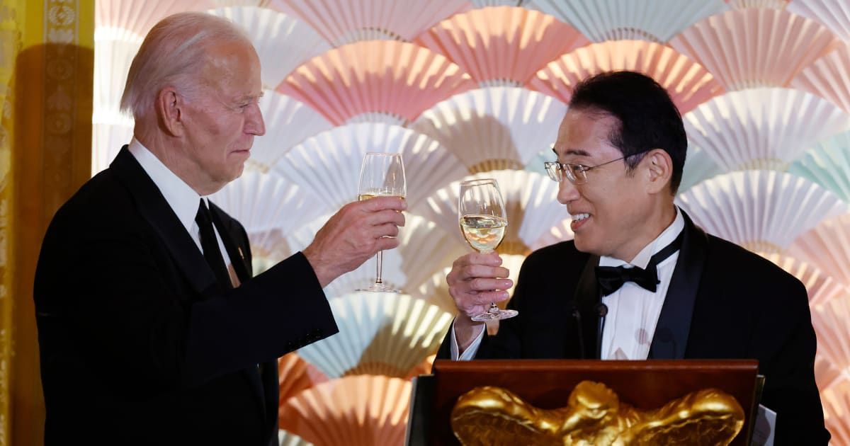 President Joe Biden hosted a dinner in honor of Japanese Prime Minister Fumio Kishida (Getty Images)