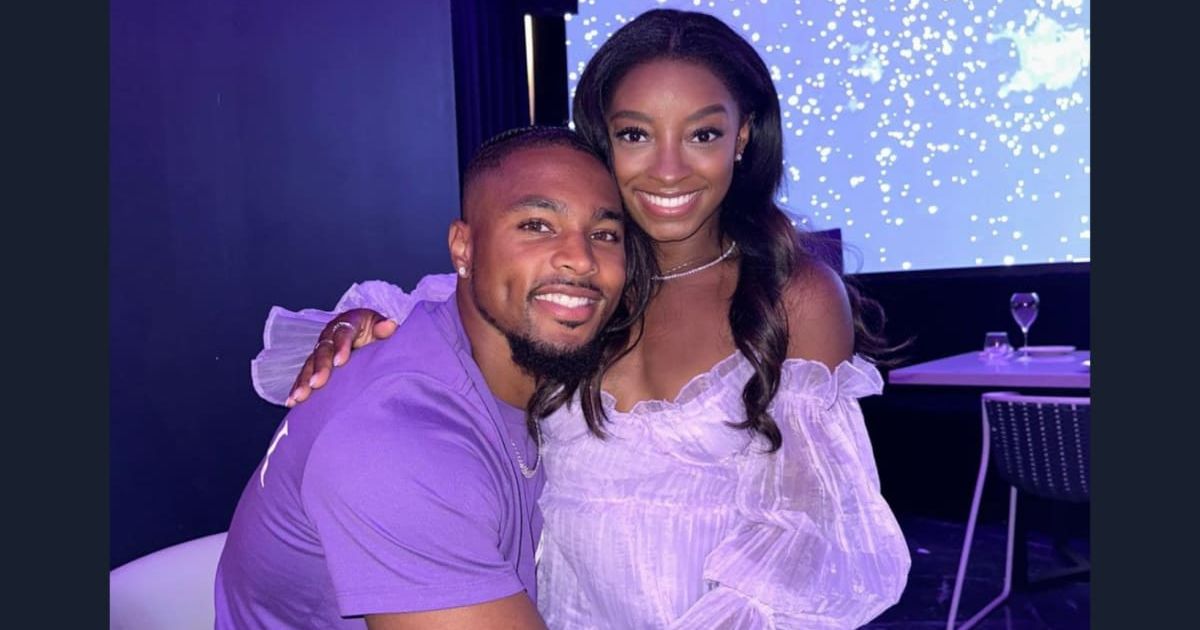 Simone Biles and Jonathan Owens tied the knot after meeting on a dating app (@simonebiles/Instagram)