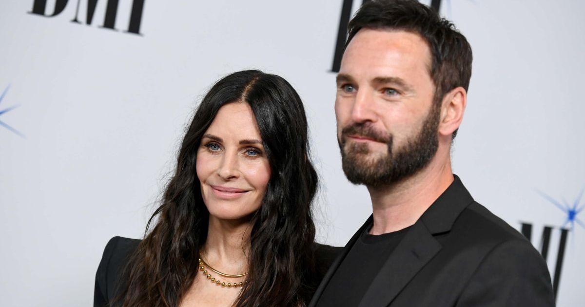 Courteney Cox recently disclosed a deeply personal experience with her former fiance, Johnny McDaid, during a therapy session aimed at improving their relationship (Getty Images)