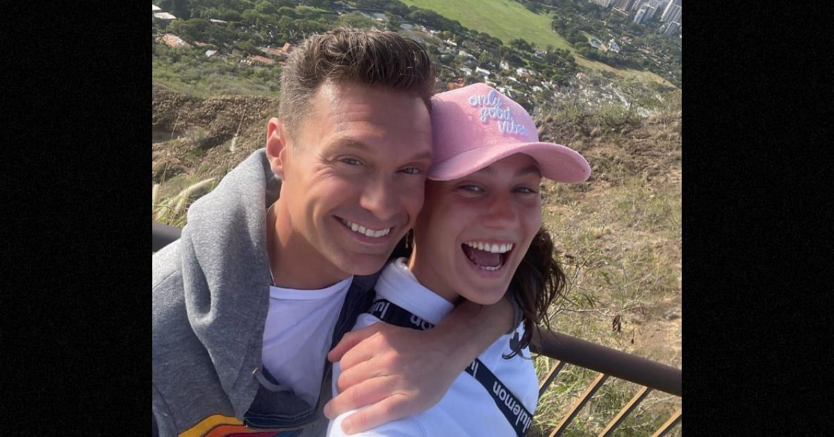 Aubrey Paige and Ryan Seacrest will continue to be friends after the split, per an insider (@aubreypaige_/Instagram)
