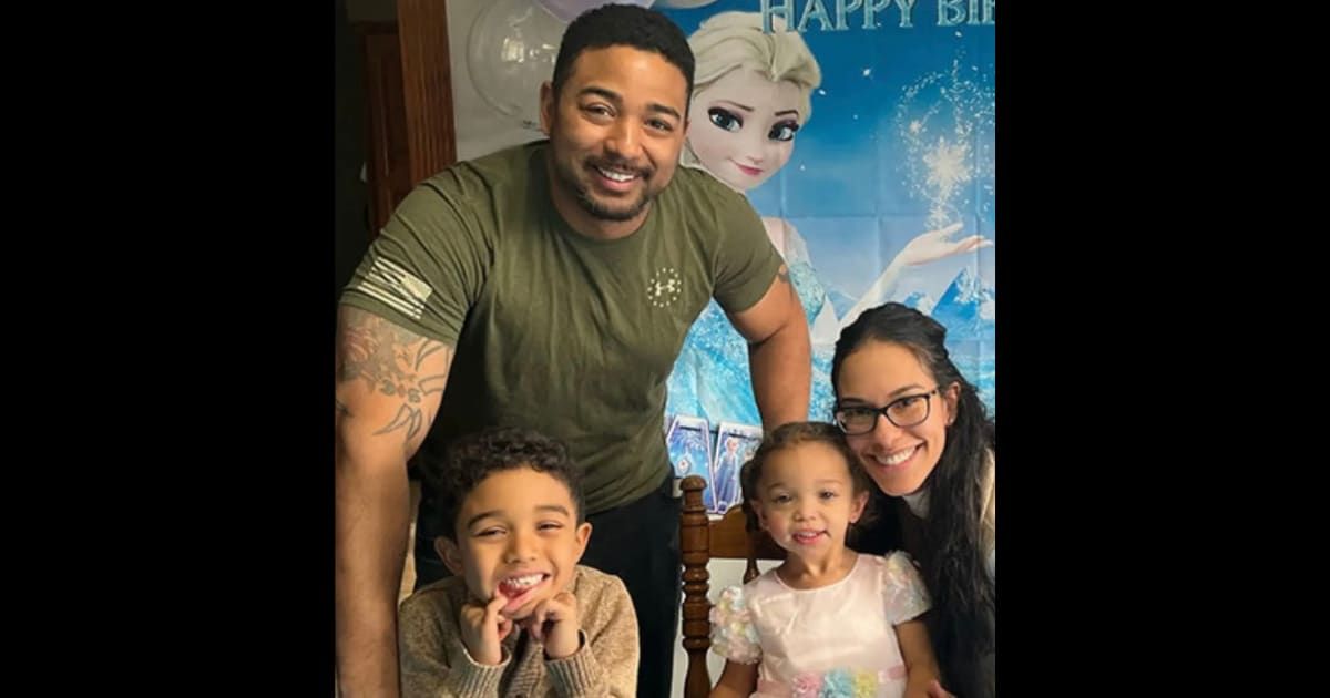 Derek Floyd: Outrage as NYC firefighter laid off to free funds for migrant crisis dies of heart attack