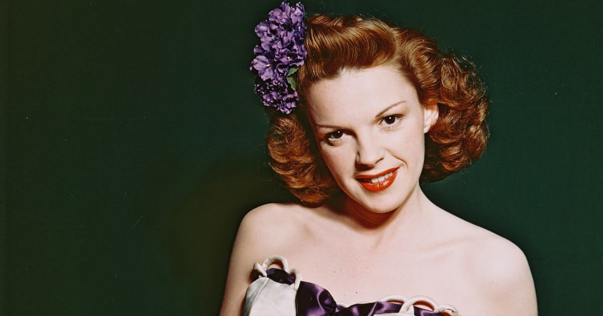 A new book claims that a police officer helped actress and singer Judy Garland briefly get sober in the mid-60s (Silver Screen Collection/Hulton Archive/Getty Images)
