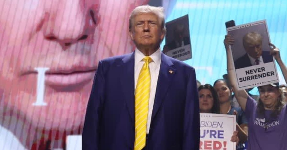Donald Trump calimed mobs of crowds stole large appliances from departmental stores (Justin Sullivan/Getty Images)