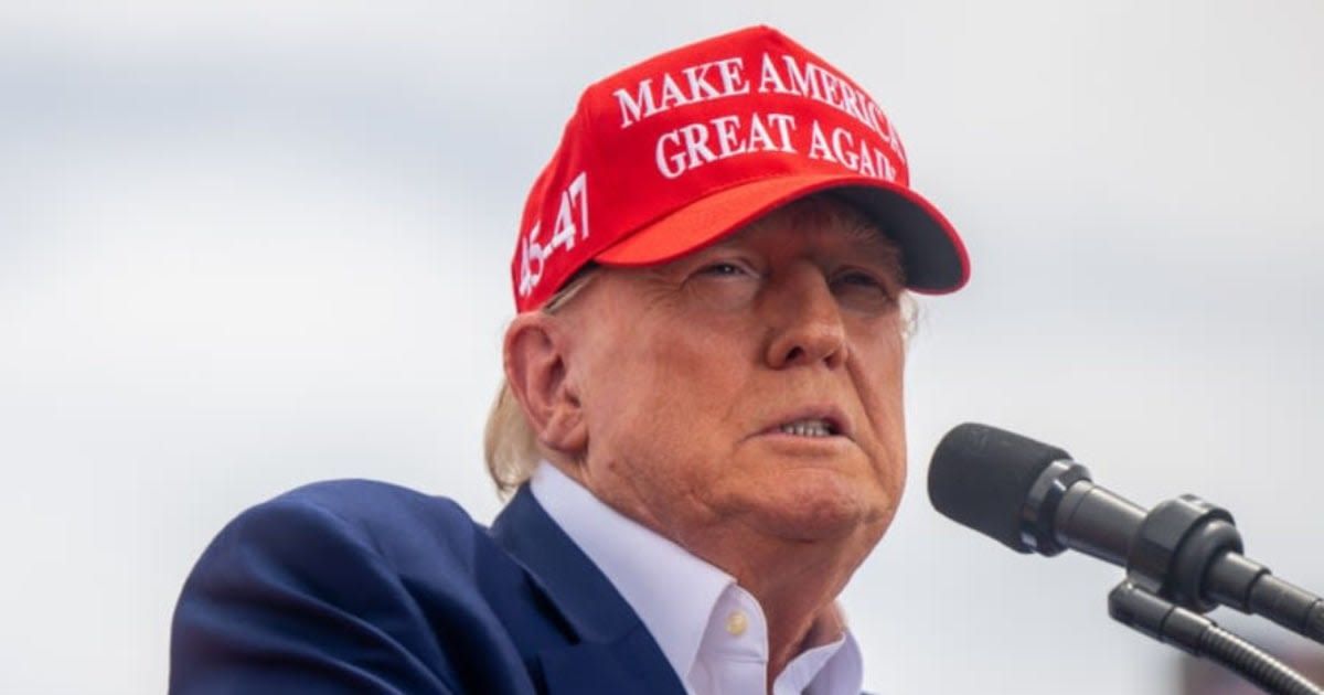Donald Trump held a rally in Las Vegas, Nevada, despite intense heat, despite campaign warnings against attending (Getty Images)