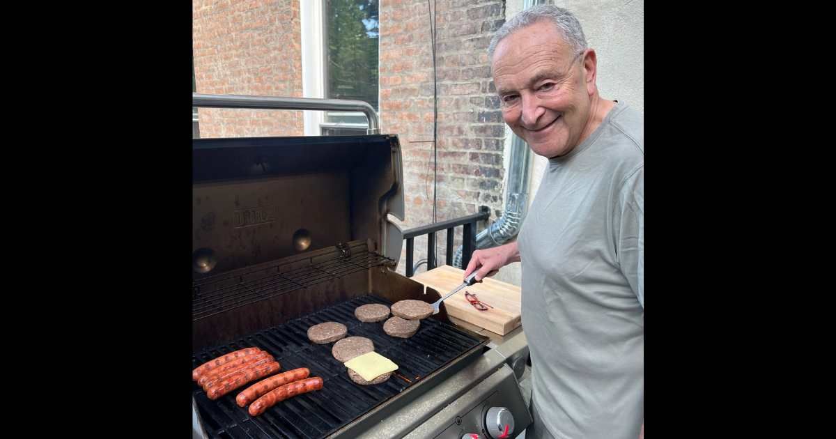 Sen Chuck Schumer deleted his Father's Day photo after getting trolled (Getty Images, @SenSchumer/X)