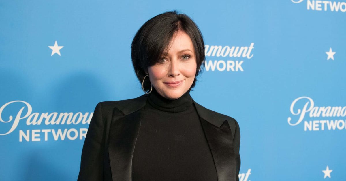 'Beverly Hills, 90210' star Shannen Doherty, from the 1990s, recently revealed that she has been struggling financially while experiencing a serious health issue (Getty Images)